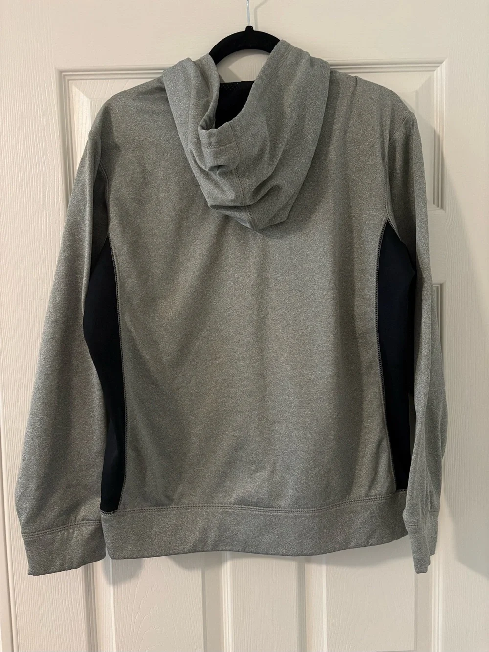 Nike Therma Fit Mens Small Hoodie Gray Black Pullover Training Gym Sweatshirt